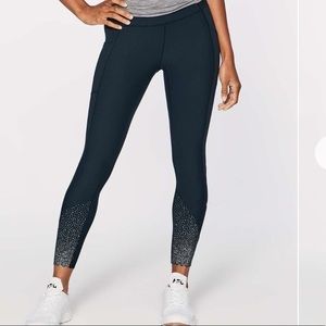 Lulu reflective scallop leggings